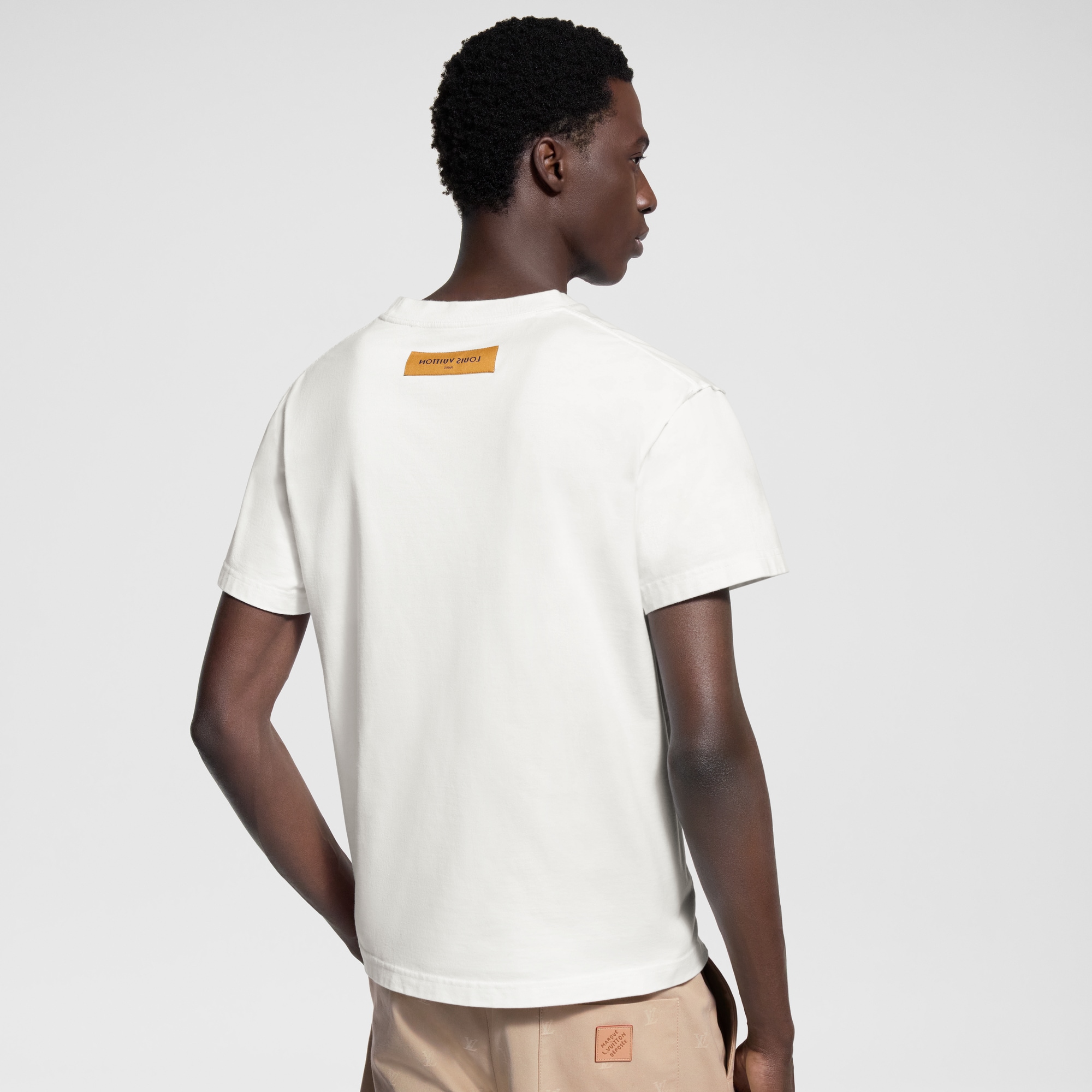 Louis Vuitton LV Tシャツ Lサイズ Camiseta com LV em Relevo - Ready-to-Wear | LOUIS VUITTON ®